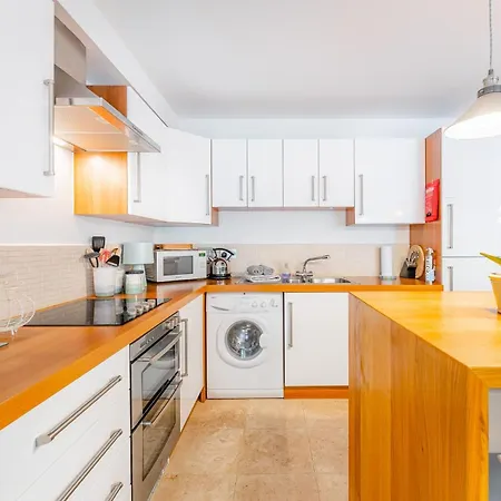 2 Bed In Oc-lr024