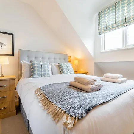 2 Bed In Oc-lr024 *